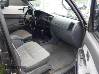 1998 Toyota 4Runner с VIN JT3GM84R1W0032821, выставлен на аукционе IAAI как лот 42159329 с пробегом 235 502 миль миль и . История ставок и продаж доступна на DreamBid. Изображение 5.
