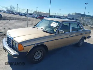 1985 Mercedes-Benz 300 with VIN WDBAB33C5FA218782, listed as a IAAI auction lot 41698746 with 285,352 mi miles and . Bid and sale history available at DreamBid. Image 2.