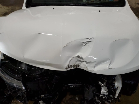 2020 Jeep Grand Cherokee Limited z VIN 1C4RJFBG2LC243295, wystawiony jako Copart lot #87415694 z przebiegiem 46 837 mil mil oraz Szkoda całkowita • Salvage title. Historia ofert i sprzedaży dostępna na DreamBid. Obrazek 12.