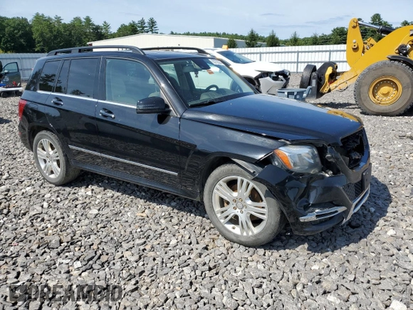 2015 Mercedes-Benz GLK 350 with VIN WDCGG8JB5FG439889, listed as a Copart auction lot 63752384 with 110,234 mi miles and Salvage Title. Bid and sale history available at DreamBid. Image 4.