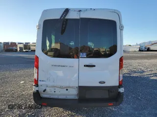 2018 Ford Transit Passenger XL z VIN 1FBZX2CM2JKA87942, wystawiony jako Copart lot #41504435 z przebiegiem 72 729 mil mil oraz Szkoda całkowita • Salvage title. Historia ofert i sprzedaży dostępna na DreamBid. Obrazek 6.