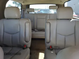 2005 Chevrolet Suburban LS with VIN 3GNFK16Z65G170437, listed as a Copart auction lot 70269704 with 322,030 mi miles and Salvage Title. Bid and sale history available at carsss.com. Image 10.
