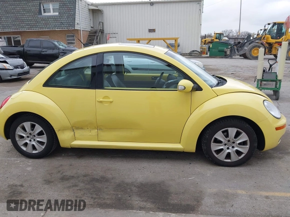2009 Volkswagen Beetle S with VIN 3VWRW31C09M514034, listed as a IAAI auction lot 41969381 with 147,278 mi miles and . Bid and sale history available at DreamBid. Image 13.