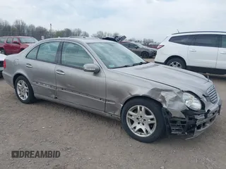 2006 Mercedes-Benz E 350 with VIN WDBUF56J96A760880, listed as a IAAI auction lot 42113873 with 7,298 mi miles and . Bid and sale history available at carsss.com. Image 1.