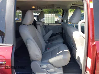 2020 Toyota Sienna XLE Auto Access Seat with VIN 5TDYZ3DCXLS031692, listed as a IAAI auction lot 42138270 with 71,971 mi miles and . Bid and sale history available at DreamBid. Image 8.