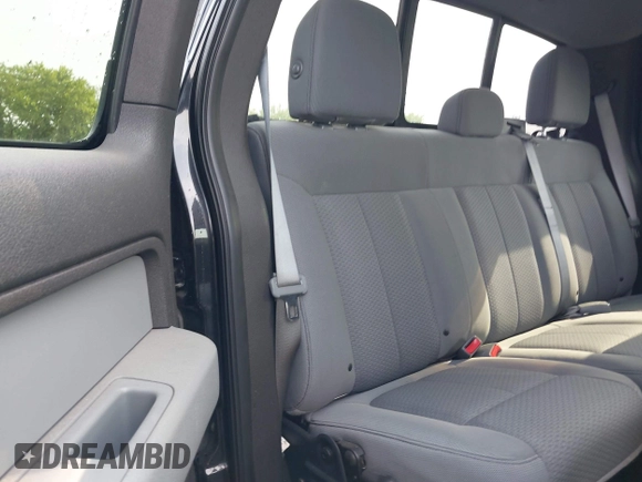 2014 Ford F-150 XL z VIN 1FTFX1ET1EKF44386, wystawiony jako IAAI lot #42459023 z przebiegiem 104 666 mil mil oraz . Historia ofert i sprzedaży dostępna na DreamBid. Obrazek 8.