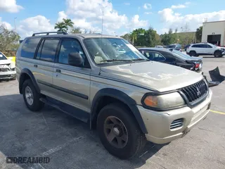 2002 Mitsubishi Montero Sport ES with VIN JA4LS21H82J008376, listed as a IAAI auction lot 41511687 with 136,759 mi miles. Bid and sale history available at carsss.com. Image 1.
