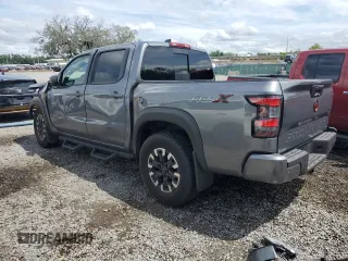 2024 Nissan Frontier SV z VIN 1N6ED1EJXRN648900, wystawiony jako Copart lot #56671275 z przebiegiem 10 471 mil mil oraz Nie do naprawy • Non repairable. Historia ofert i sprzedaży dostępna na DreamBid. Obrazek 2.