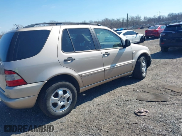 2001 Mercedes-Benz M 320/430/500 с VIN 4JGAB54E71A245256, выставлен на аукционе IAAI как лот 41697960 с пробегом 191 911 миль миль и . История ставок и продаж доступна на DreamBid. Изображение 4.