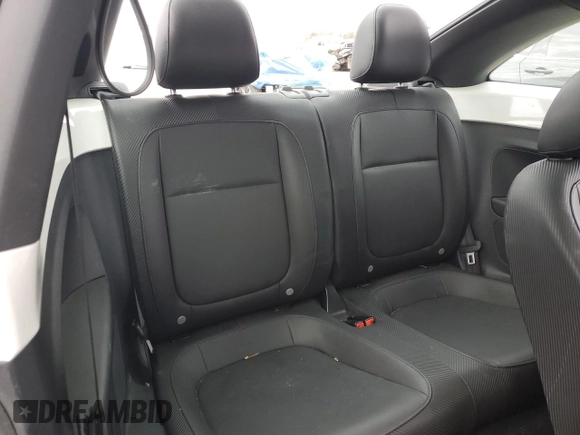 2014 Volkswagen Beetle 2.5L w/Sun with VIN 3VWJP7AT8EM621487, listed as a Copart auction lot 83106354 with 75,381 mi miles and Salvage Title. Bid and sale history available at DreamBid. Image 10.