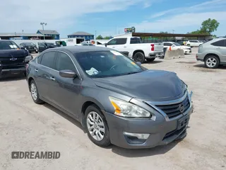 2015 Nissan Altima 2.5 z VIN 1N4AL3AP2FN880354, wystawiony jako IAAI lot #42321240 z przebiegiem 90 715 mil mil oraz . Historia ofert i sprzedaży dostępna na DreamBid. Obrazek 1.