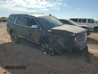 2019 GMC Yukon Denali with VIN 1GKS2CKJ7KR212228, listed as a Copart auction lot 46099615 with 33,844 mi miles and Salvage Title. Bid and sale history available at carsss.com. Image 4.