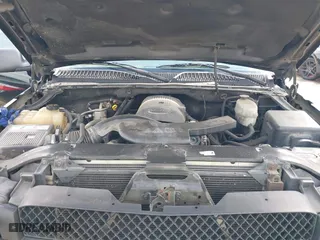 2006 Chevrolet Avalanche LT with VIN 3GNEC12Z06G111156, listed as a IAAI auction lot 41960742 with 258,380 mi miles. Bid and sale history available at carsss.com. Image 10.