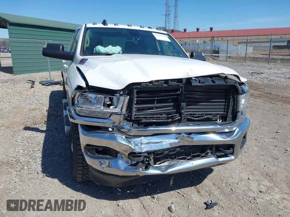 2019 Ram 2500 Big Horn with VIN 3C6UR5JL1KG601176, listed as a IAAI auction lot 41857730 with 88,123 mi miles. Bid and sale history available at carsss.com. Image 6.