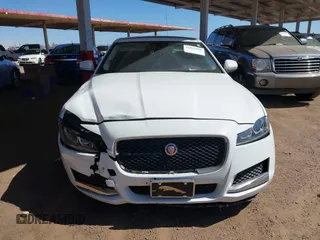 2017 Jaguar XF 35t Premium with VIN SAJBD4BV9HCY44515, listed as a IAAI auction lot 41852836 with 1 mi miles. Bid and sale history available at carsss.com. Image 11.