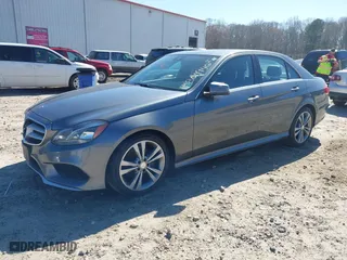 2016 Mercedes-Benz E-Class E 350 Luxury with VIN WDDHF8JB9GB268131, listed as a IAAI auction lot 41809946 with 118,547 mi miles. Bid and sale history available at carsss.com. Image 16.