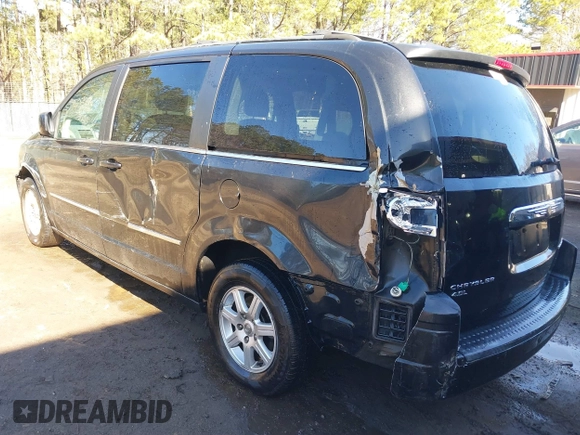 2010 Chrysler Town & Country Touring with VIN 2A4RR5DX0AR320261, listed as a IAAI auction lot 41816276 with 260,000 mi miles. Bid and sale history available at carsss.com. Image 6.