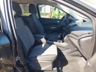 2017 Ford Escape SE with VIN 1FMCU0GD6HUE52948, listed as a IAAI auction lot 41981065 with 63,971 mi miles and . Bid and sale history available at DreamBid. Image 5.
