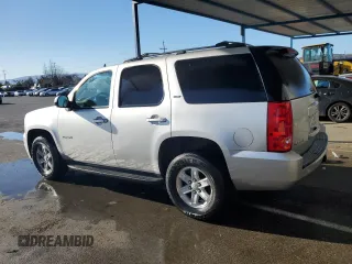 2014 GMC Yukon SLT with VIN 1GKS1CE0XER207048, listed as a Copart auction lot 42181135 with 117,875 mi miles and Clean Title. Bid and sale history available at carsss.com. Image 2.