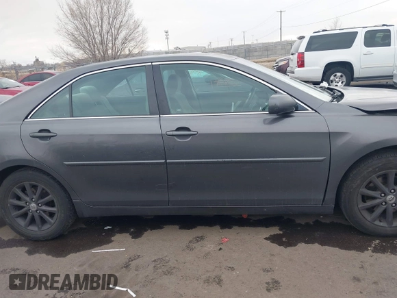 2011 Toyota Camry LE z VIN 4T4BF3EK7BR165320, wystawiony jako IAAI lot #41299126 z przebiegiem 271 182 mil mil oraz . Historia ofert i sprzedaży dostępna na DreamBid. Obrazek 13.
