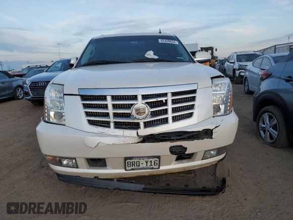 2010 Cadillac Escalade ESV Luxury z VIN 1GYUKHEF8AR102189, wystawiony jako Copart lot #82428034 z przebiegiem 163 848 mil mil oraz Szkoda całkowita • Salvage title. Historia ofert i sprzedaży dostępna na DreamBid. Obrazek 5.