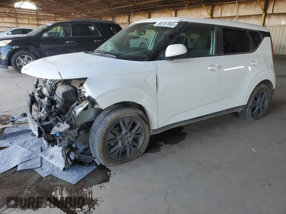 2022 Kia Soul EX with VIN KNDJ33AU5N7804758, listed as a Copart auction lot 88707865 with 31,593 mi miles and Salvage Title. Bid and sale history available at carsss.com. Image 1.
