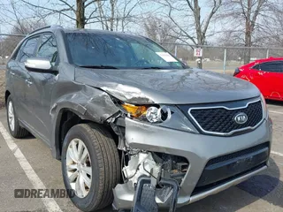 2013 Kia Sorento SX with VIN 5XYKWDA2XDG323728, listed as a IAAI auction lot 41781689 with 168,069 mi miles. Bid and sale history available at carsss.com. Image 1.