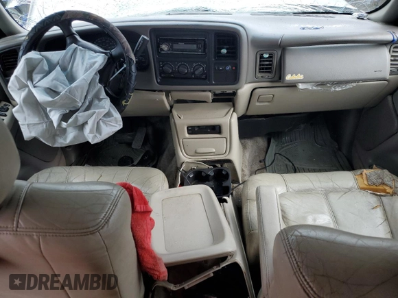 2001 Chevrolet Suburban LT with VIN 3GNEC16T11G147081, listed as a Copart auction lot 45738435 with 0 mi miles and Salvage Title. Bid and sale history available at carsss.com. Image 8.
