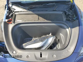 2024 Tesla Model Y Long Range with VIN 7SAYGDEE4RF032154, listed as a Copart auction lot 61973635 with 10,022 mi miles and Salvage title. Bid and sale history available at DreamBid. Image 12.