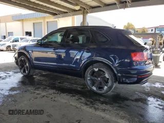2019 Bentley Bentayga V8 z VIN SJAAM2ZV3KC027084, wystawiony jako Copart lot #45814705 z przebiegiem 38 490 mil mil oraz Szkoda całkowita • Salvage title. Historia ofert i sprzedaży dostępna na DreamBid. Obrazek 2.