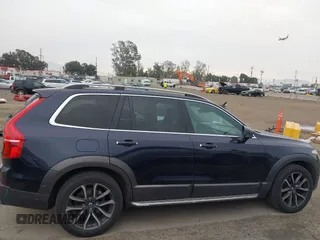 2016 Volvo XC90 T6 Momentum with VIN YV4A22PK8G1022234, listed as a IAAI auction lot 41705411 with 123,072 mi miles. Bid and sale history available at carsss.com. Image 13.