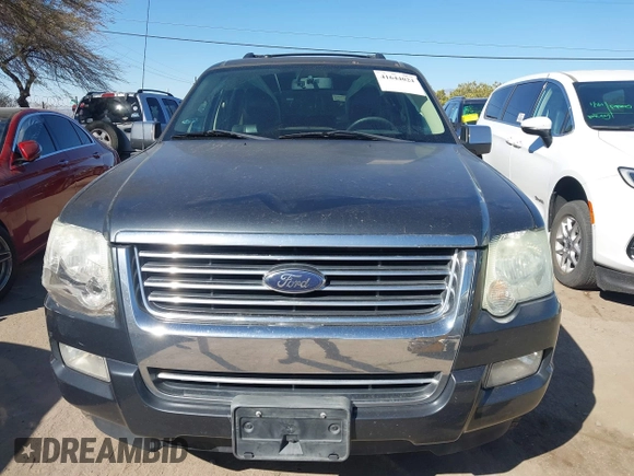 2010 Ford Explorer Limited z VIN 1FMEU8F83AUB15512, wystawiony jako IAAI lot #41644024 z przebiegiem 179 883 mil mil oraz . Historia ofert i sprzedaży dostępna na DreamBid. Obrazek 12.