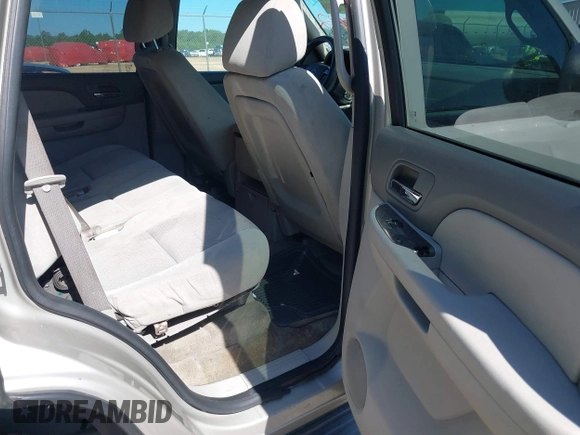 2009 Chevrolet Tahoe LS с VIN 1GNFC13CX9R215589, выставлен на аукционе IAAI как лот 42789982 с пробегом 269 379 миль миль и . История ставок и продаж доступна на DreamBid. Изображение 8.