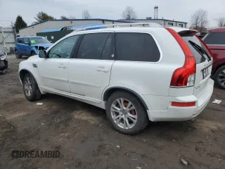 2014 Volvo XC90 with VIN YV4952CZ7E1689841, listed as a Copart auction lot 43952565 with 99,977 mi miles and Salvage Title. Bid and sale history available at carsss.com. Image 2.