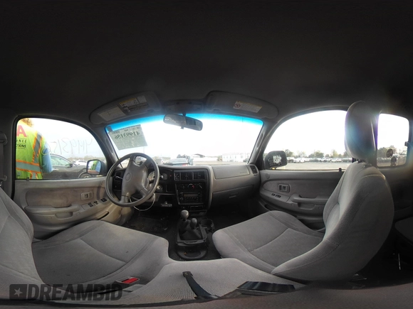 2004 Toyota Tacoma z VIN 5TEWN72N04Z445695, wystawiony jako IAAI lot #41993156 z przebiegiem 150 087 mil mil oraz . Historia ofert i sprzedaży dostępna na DreamBid. Obrazek 18.