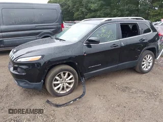 2017 Jeep Cherokee Limited with VIN 1C4PJMDB9HW519538, listed as a IAAI auction lot 40453846 with 113,785 mi miles. Bid and sale history available at carsss.com. Image 19.