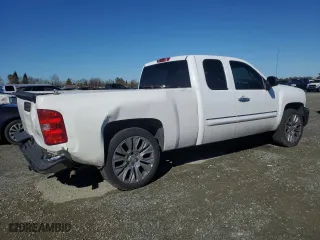 2011 Chevrolet Silverado 1500 LT with VIN 1GCRCSE0XBZ239721, listed as a Copart auction lot 47461575 with 353,931 mi miles and Salvage Title. Bid and sale history available at carsss.com. Image 3.