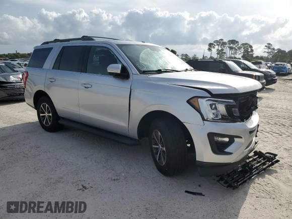 2018 Ford Expedition XLT z VIN 1FMJU1HT7JEA27371, wystawiony jako Copart lot #49544585 z przebiegiem 81 151 mil mil oraz Szkoda całkowita • Salvage title. Historia ofert i sprzedaży dostępna na DreamBid. Obrazek 4.