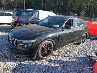 2017 Maserati Levante with VIN ZN661XUA1HX234457, listed as a IAAI auction lot 41029384 with 132,624 mi miles. Bid and sale history available at carsss.com. Image 18.