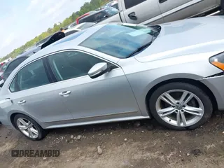 2015 Volkswagen Passat Sport с VIN 1VWBT7A35FC050110, выставлен на аукционе IAAI как лот 41937257 с пробегом 113 396 миль миль и . История ставок и продаж доступна на DreamBid. Изображение 13.