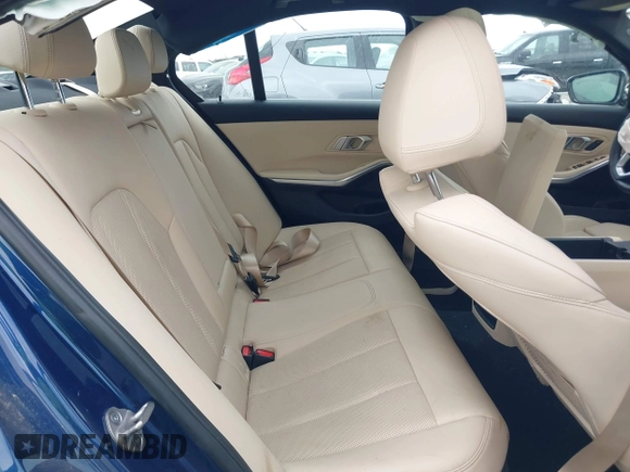 2022 BMW 3 Series 330i z VIN 3MW5R1J01N8C34965, wystawiony jako IAAI lot #42209834 z przebiegiem 37 458 mil mil oraz . Historia ofert i sprzedaży dostępna na DreamBid. Obrazek 8.