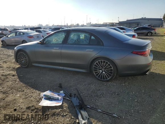 2024 Mercedes-Benz S 580 z VIN W1K6G7GB5RA265130, wystawiony jako Copart lot #82841994 z przebiegiem 7 330 mil mil oraz Szkoda całkowita • Salvage title. Historia ofert i sprzedaży dostępna na DreamBid. Obrazek 2.