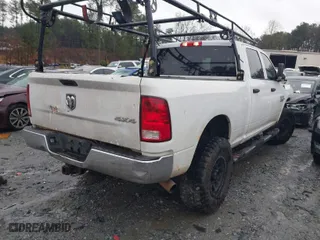 2018 Ram 2500 Tradesman with VIN 3C6UR5CL5JG316444, listed as a IAAI auction lot 41844569 with 161,000 mi miles. Bid and sale history available at carsss.com. Image 4.