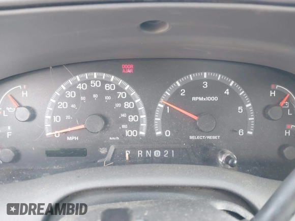 2000 Ford F-150 XL с VIN 2FTZX0722YCA70985, выставлен на аукционе IAAI как лот 42476412 с пробегом 171 033 миль миль и . История ставок и продаж доступна на DreamBid. Изображение 7.