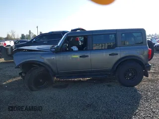 2024 Ford Bronco Big Bend z VIN 1FMDE7BH7RLB48202, wystawiony jako IAAI lot #41947901 z przebiegiem 1 704 mil mil oraz . Historia ofert i sprzedaży dostępna na DreamBid. Obrazek 15.