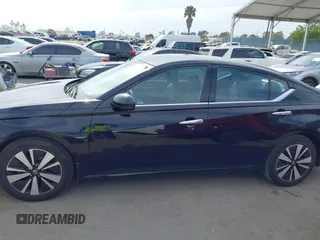 2020 Nissan Altima SV z VIN 1N4BL4DV2LC212565, wystawiony jako IAAI lot #42294236 z przebiegiem 37 426 mil mil oraz . Historia ofert i sprzedaży dostępna na DreamBid. Obrazek 14.
