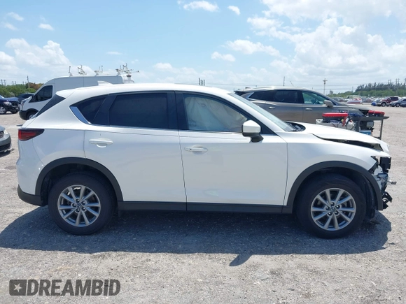 2022 Mazda CX-5 2.5 S Preferred Package with VIN JM3KFBCM1N1575573, listed as a IAAI auction lot 41976604 with 45,113 mi miles. Bid and sale history available at carsss.com. Image 14.