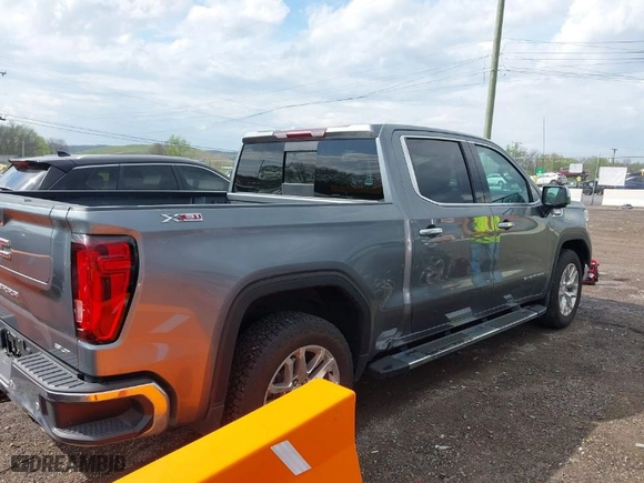 2021 GMC Sierra 1500 SLT with VIN 3GTU9DED4MG220866, listed as a IAAI auction lot 41918595 with 12,981 mi miles. Bid and sale history available at carsss.com. Image 13.