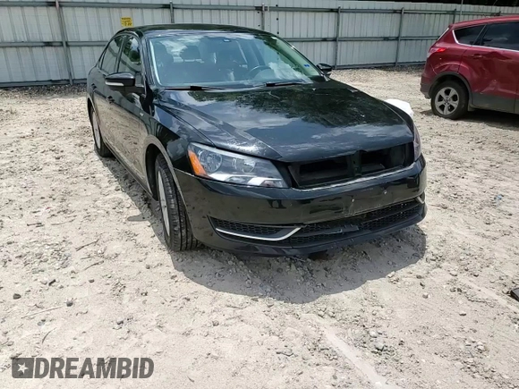 2014 Volkswagen Passat S z VIN 1VWAT7A30EC078066, wystawiony jako Copart lot #58312015 z przebiegiem 123 397 mil mil oraz Szkoda całkowita • Salvage title. Historia ofert i sprzedaży dostępna na DreamBid. Obrazek 14.