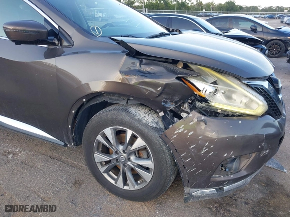2015 Nissan Murano S with VIN 5N1AZ2MG2FN290455, listed as a IAAI auction lot 41945972 with 97,826 mi miles. Bid and sale history available at carsss.com. Image 6.